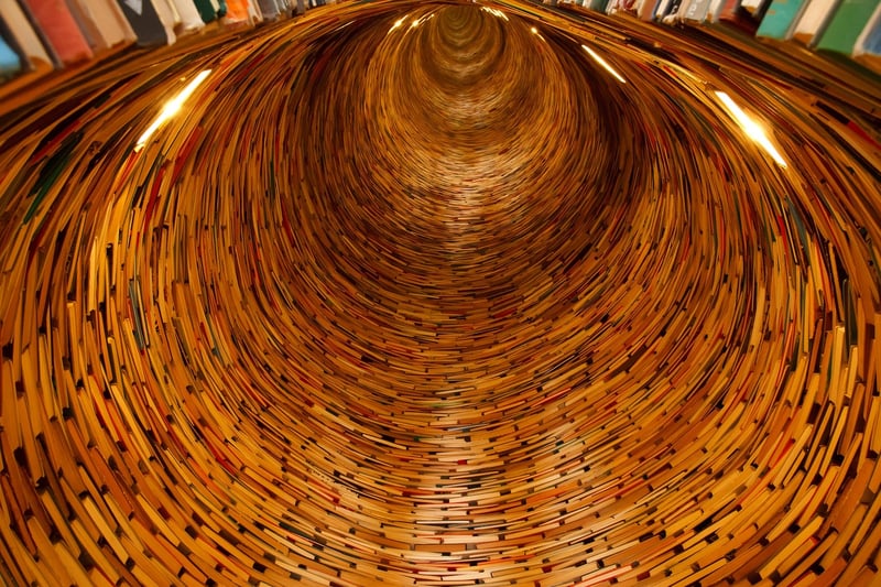 Navigate Wormholes